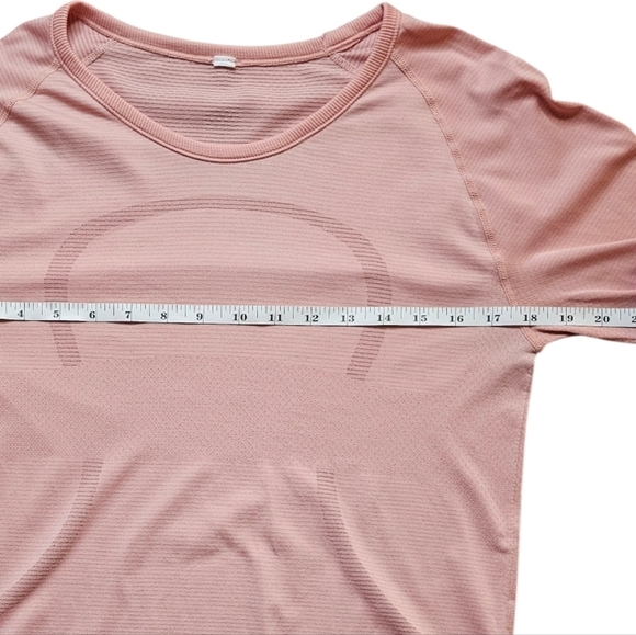Lululemon Swiftly Tech Twilight Rose Crewneck Sleeve Thumb Hole women's size 10 - Picture 9 of 10